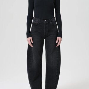 Low Curve Jean In Black Tar